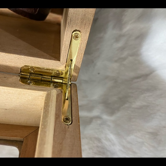 Humidor - Picture 9 of 13